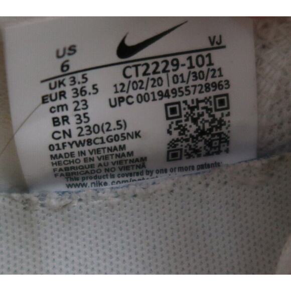 Nike Shoes Womens 6 Athletic Trainer Zoom X Invincible Run Flyknit Sneaker White - Picture 12 of 14